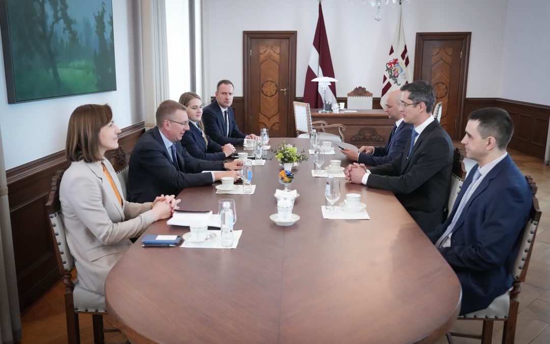 Asociācija “Ģimene” pārrunā demogrāfijas krīzi ar Latvijas prezidentu Edgaru Rinkēviču